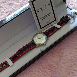 Women's coach Leather strap Watch⌚